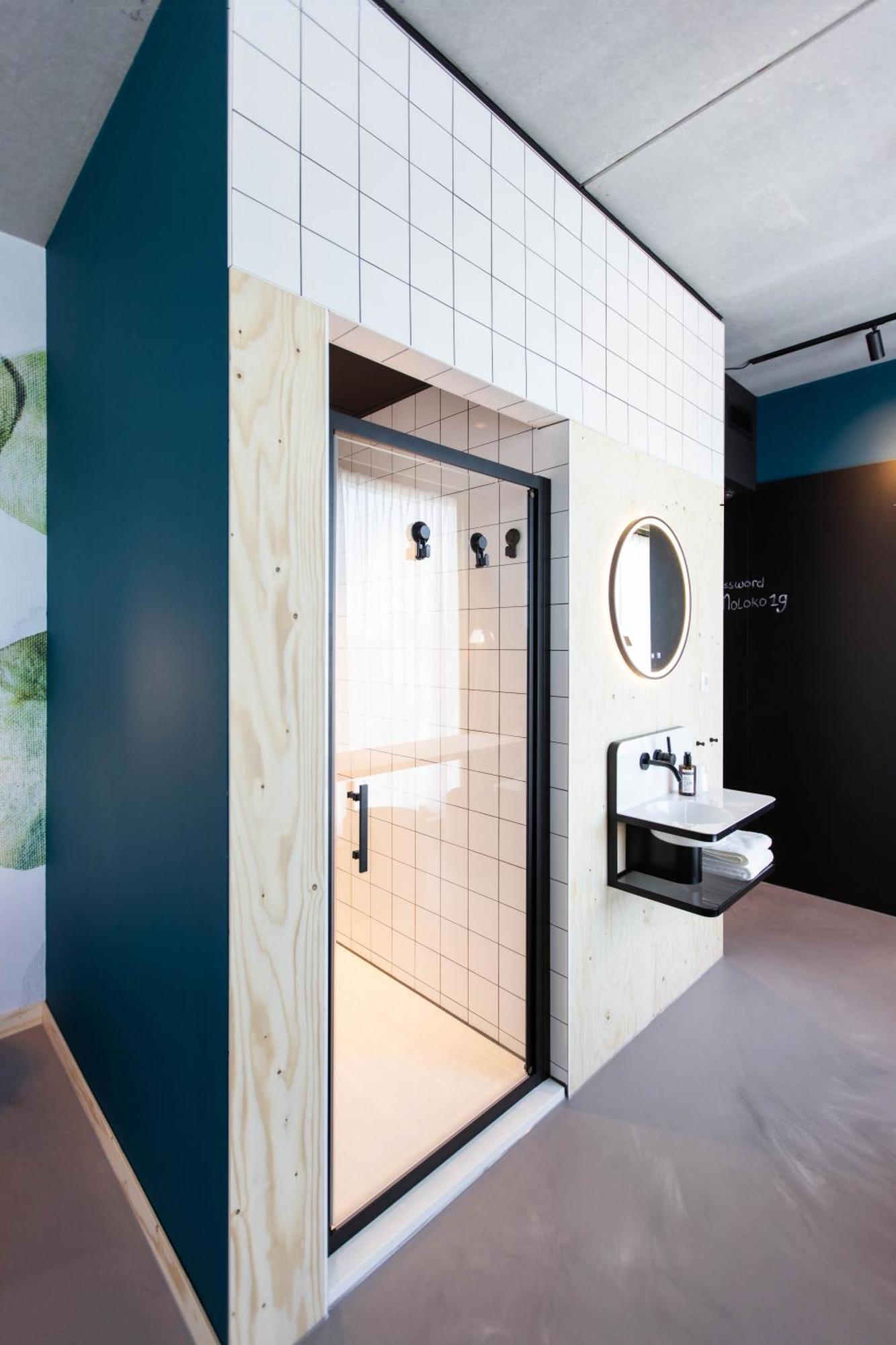 Moloko, Modern Designed Sleep & Shower Hotel In City Center, Digital Key By Sms Енсхеде Екстер'єр фото